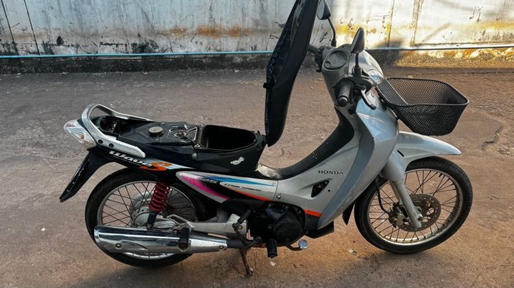 Honda รุ่นอื่นๆ 2004 รุ่นย่อยอื่นๆ เบนซิน เกียร์ธรรมดา เทา รูปที่ 3