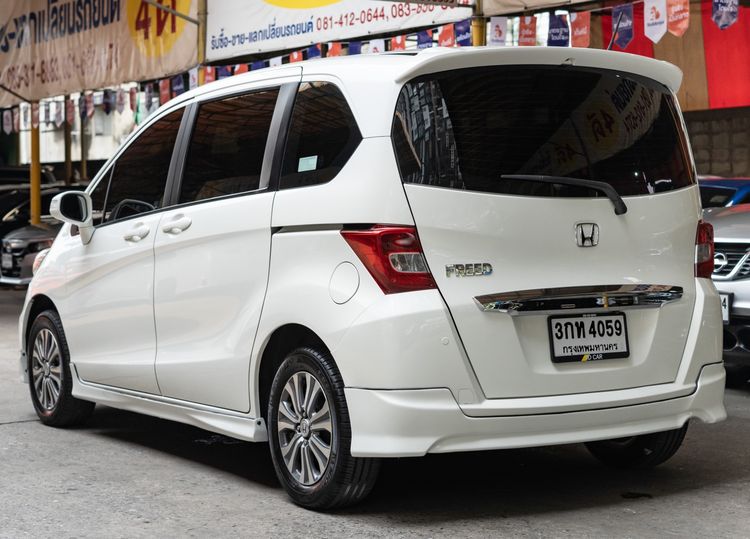 Honda Freed 2014 1.5 EL Utility-car เบนซิน ไม่ติดแก๊ส เกียร์อัตโนมัติ ขาว รูปที่ 3