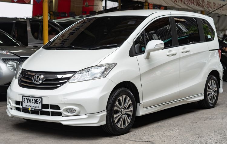 Honda Freed 2014 1.5 EL Utility-car เบนซิน ไม่ติดแก๊ส เกียร์อัตโนมัติ ขาว รูปที่ 2