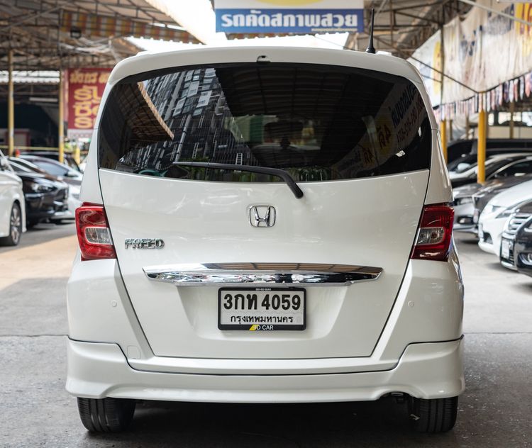 Honda Freed 2014 1.5 EL Utility-car เบนซิน ไม่ติดแก๊ส เกียร์อัตโนมัติ ขาว รูปที่ 4
