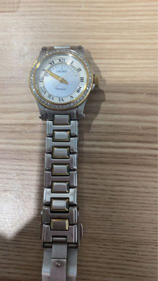ขาว นาฬิกาข้อมือผู้หญิง seiko พีเมียน เจแปน หน้าตัวเลขโรมัน ล้อมเพชร