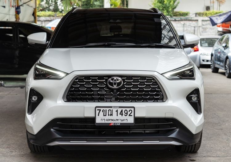 รถ Toyota Yaris Cross 1.5 HEV Premium Luxury สี ขาว