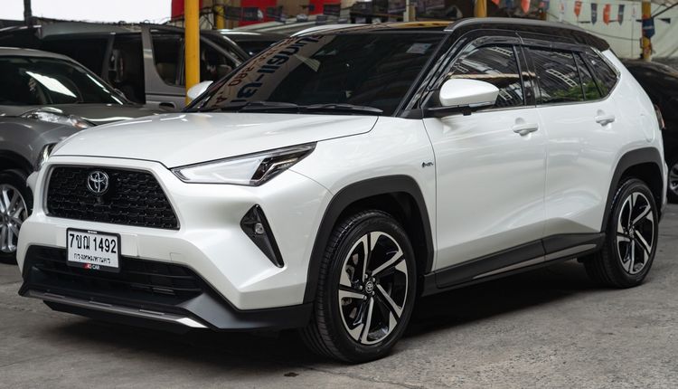 Toyota Yaris Cross 2025 1.5 HEV Premium Luxury Utility-car ไฮบริด ไม่ติดแก๊ส เกียร์อัตโนมัติ ขาว รูปที่ 2