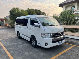 VENTURY 3.0 G 2019 รถเจ้าของเดียว รถสวย ไม่มีชน รับประกัน เครื่องเกียร์ 2 ปี หรือ 20,000 กม. ไมล์แท้ เข้าศูนย์ TOYOTA 