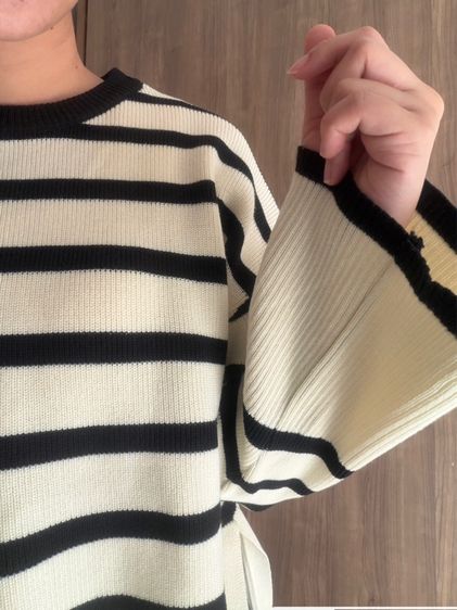 เสื้อไหมพรมลายขวางใหม่มาก รูปที่ 2