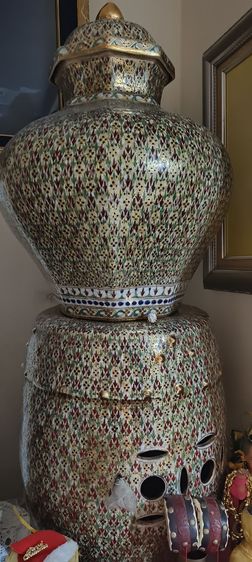 กังไส้จีน ขนาดใหญ่ ขายเหมา 25000 บาท สนใจ 0651198745