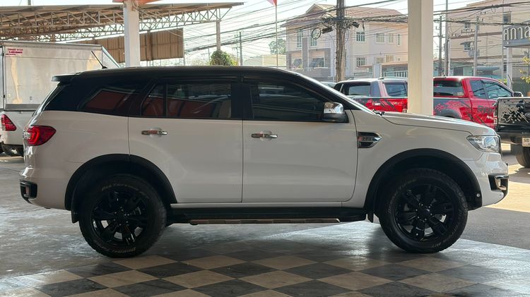 Ford Everest 2018 2.2 Titanium Plus Utility-car ดีเซล ไม่ติดแก๊ส เกียร์อัตโนมัติ ขาว รูปที่ 4