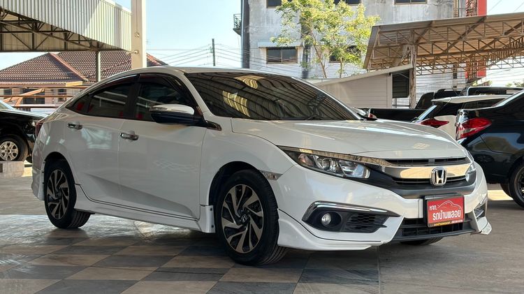 Honda Civic 2017 1.8 EL i-VTEC Sedan เบนซิน ไม่ติดแก๊ส เกียร์อัตโนมัติ ขาว รูปที่ 3