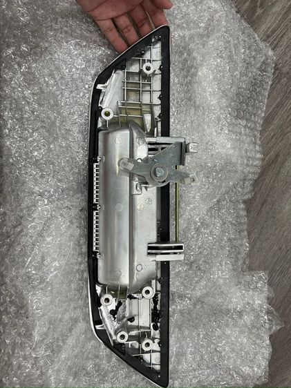 มือเปิดฝาท้ายกระบะรีโว่ รูปที่ 7