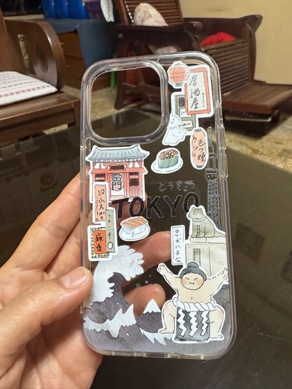 เคสไอโฟน 15โปร ยี่ห้อ สวิช อีซี่เป็นรูปกราฟฟิคเมืองญี่ปุ่น