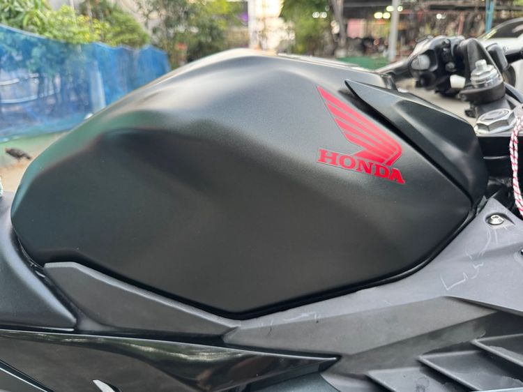 HONDA CBR150R สภาพรถคันนี้นางฟ้า  เหมือนรถใหม่รถใช้น้อยต้องมาดูของจริงมีสถานที่ให้ทดลองขับขี่ก่อนซื้อ รูปที่ 12