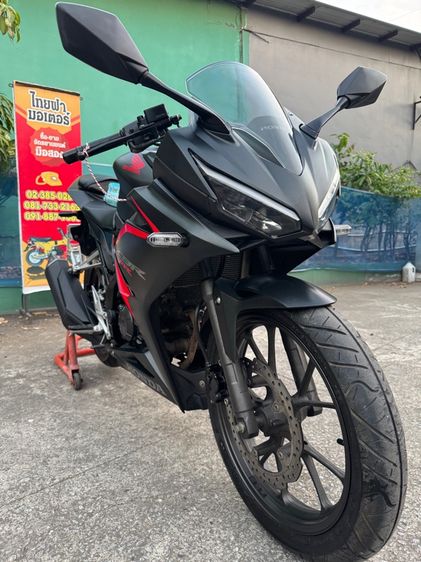 HONDA CBR150R สภาพรถคันนี้นางฟ้า  เหมือนรถใหม่รถใช้น้อยต้องมาดูของจริงมีสถานที่ให้ทดลองขับขี่ก่อนซื้อ รูปที่ 8