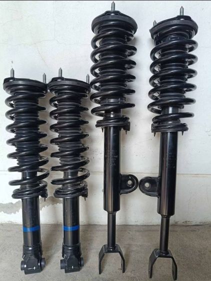 ขายโช๊ครถไฟฟ้า 4 ต้นเดิมๆถอดออกครับ