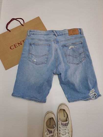 กางเกงยีนส์วินเทจขาสั้น แต่งขาด แบรนด์ Pull-Bear‼️ รูปที่ 2