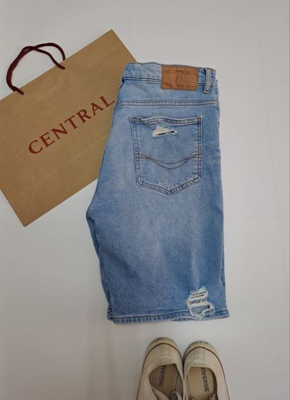 กางเกงยีนส์วินเทจขาสั้น แต่งขาด แบรนด์ Pull-Bear‼️ รูปที่ 4