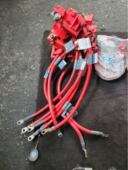 แผงขั้วบวกแบตเตอรี่ ขั้วบวก ขั้วลบ BMW E90 E60 E84 F10 F20 F25 F30 X1 X3  รูปที่ 2