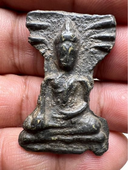 พระมเหศวรเนื้อชินเงิน