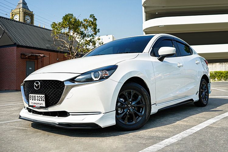 รถ Mazda Mazda 2 1.3 Skyactiv-G S Leather Sports สี ขาว