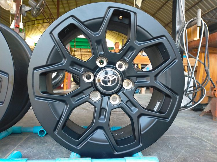 แม็กโตโยต้า ทราโว่ ขอบ18 สีเดิมป้ายแดง ไร้รอย ใส่ revo vigo fortuner ได้ทุกรุ่น รูปที่ 4