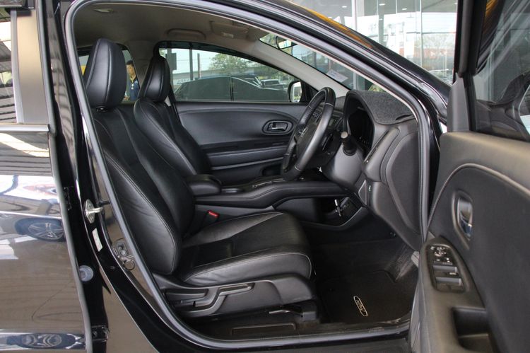 Honda HR-V 2019 1.8 E Utility-car เบนซิน ไม่ติดแก๊ส เกียร์อัตโนมัติ ดำ รูปที่ 3