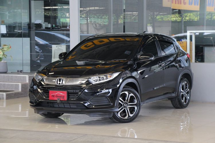 รถ Honda HR-V 1.8 E สี ดำ