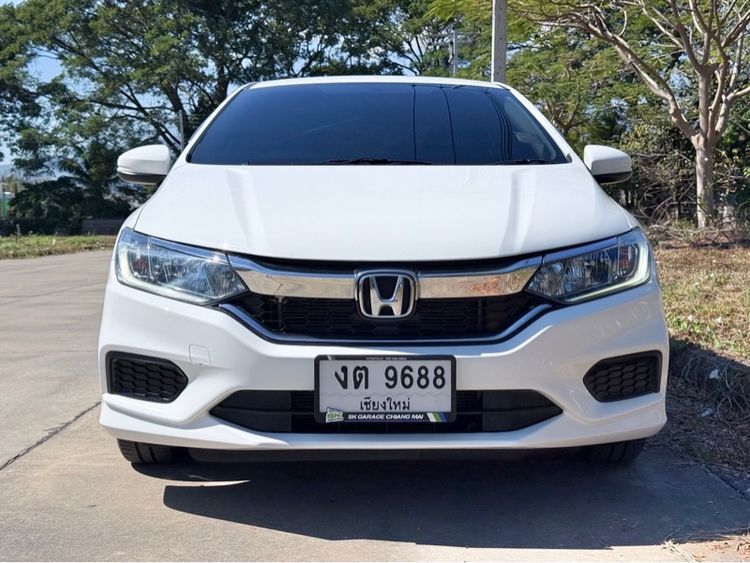 Honda City 2018 1.5 V Plus i-VTEC Sedan เบนซิน เกียร์อัตโนมัติ ขาว