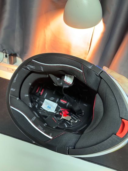 หมวกกันน็อคเต็มใบ  หมวกกันน็อค Real รุ่น Storm Eagle Force สีน้ำเงิน-เหลือง (แบบยกคาง)  รูปที่ 5