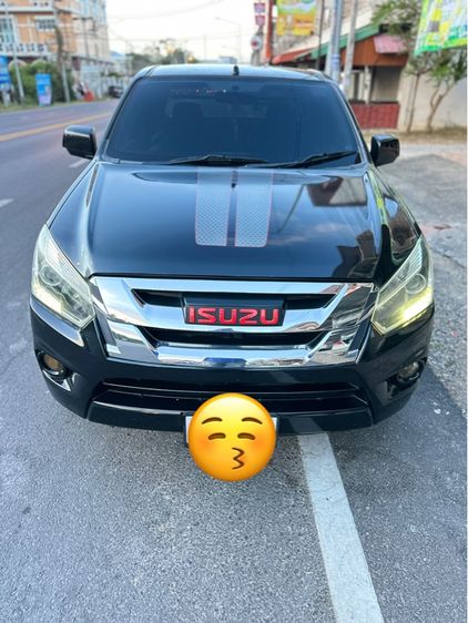 รถ Isuzu D-MAX 1.9 L สี ดำ