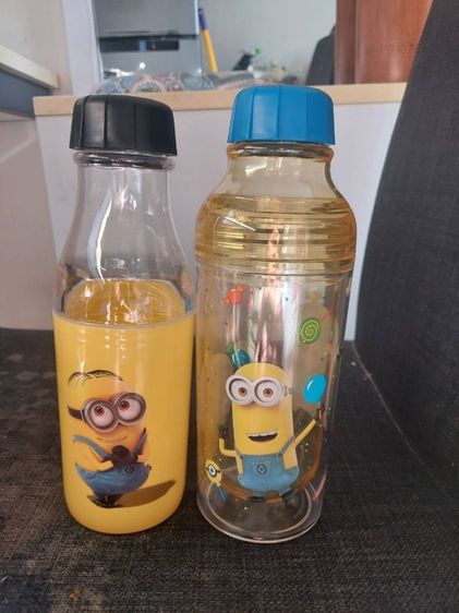 ขวดพลาสติกใส่น้ำ 2 ขวด 1 ชุด