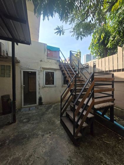 ให้เช่าบ้านหลังโรงพยาบาลเซนต์หลุยส์สาทร ทำดีๆจอดรถได้เยอะเหมาะพักอาศัยและทำธุรกิจ รูปที่ 2