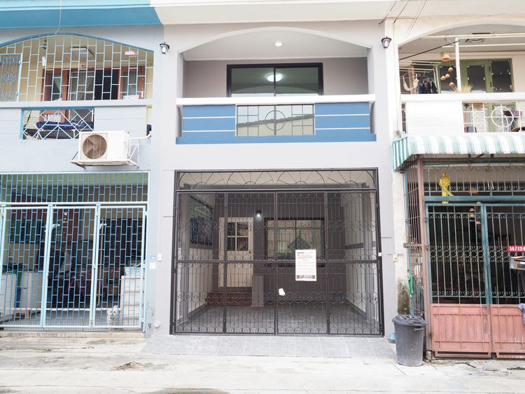 🔥 Clearance Sale ต่ำกว่าทุน ทาวน์เฮ้าส์ 3 ชั้น รีโนเวทใหม่ทั้งหลัง ม.บัวทองธานี บางใหญ่–กาญจนาภิเษก