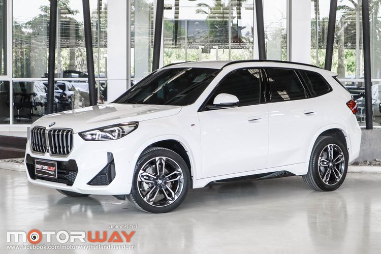 BMW X1 2024 2.0 sDrive20i M Sport Utility-car เบนซิน เกียร์อัตโนมัติ ดำ