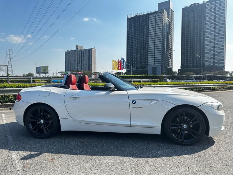 BMW Z4 2010 2.5 sDrive23i Highline Sedan เบนซิน ไม่ติดแก๊ส เกียร์อัตโนมัติ ขาว รูปที่ 4