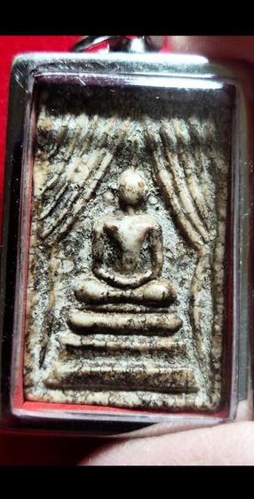 พระสมเด็จ พิมพ์แหวกม่าน กรุวังหน้า