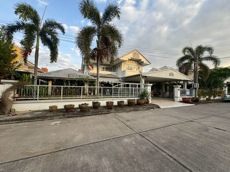 ตกแต่งครบ ขายบ้านเดี่ยว 2 ชั้น 5 ล้านบาท ที่ดิน 100 ตรว. พื้นที่ใช้สอยประมาณ 250 ตรม. รูปที่ 3