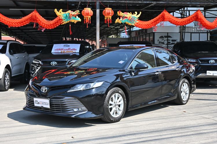 รถ Toyota Camry 2.0 G สี ดำ