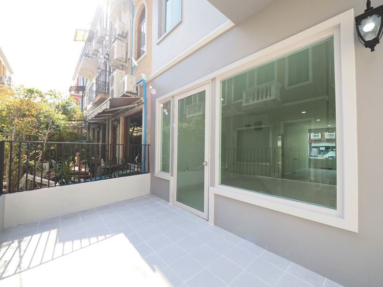 🔥 Clearance Sale อาคารพาณิชย์  โฮมออฟฟิศ รีโนเวทใหม่ ม.เวนิส ดิ ไอริส วัชรพล–สุขาภิบาล 5 รูปที่ 3