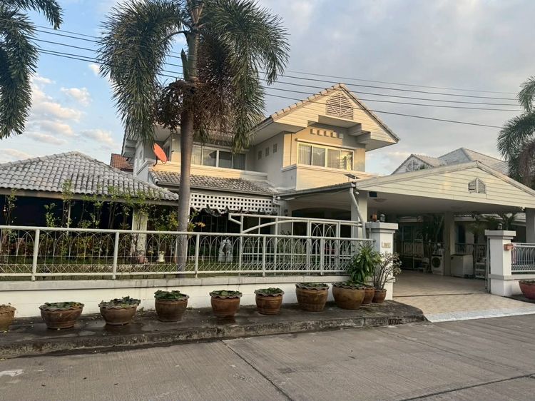 ตกแต่งครบ ขายบ้านเดี่ยว 2 ชั้น 5 ล้านบาท ที่ดิน 100 ตรว. พื้นที่ใช้สอยประมาณ 250 ตรม. รูปที่ 3