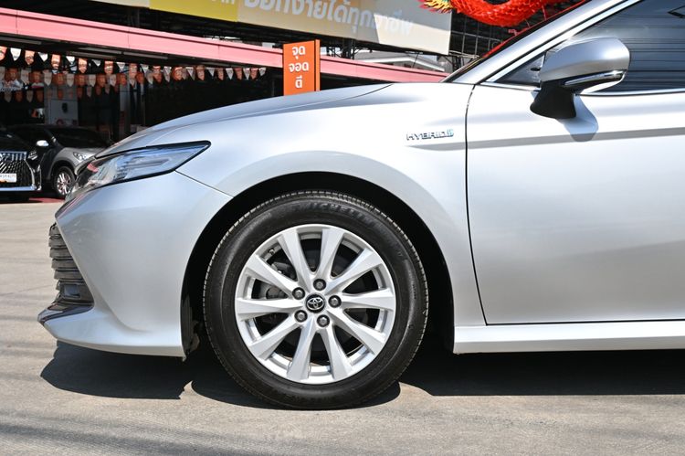 Toyota Camry 2019 2.5 Hybrid Premium Sedan ไฮบริด ไม่ติดแก๊ส เกียร์อัตโนมัติ บรอนซ์เงิน รูปที่ 3