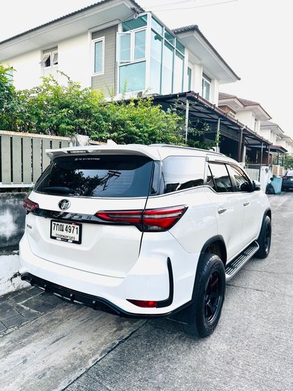Toyota Fortuner 2018 2.4 V Utility-car ดีเซล ไม่ติดแก๊ส เกียร์อัตโนมัติ ขาว รูปที่ 2