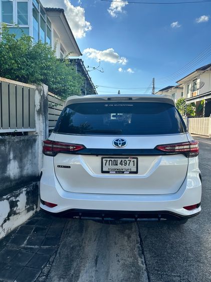 Toyota Fortuner 2018 2.4 V Utility-car ดีเซล ไม่ติดแก๊ส เกียร์อัตโนมัติ ขาว รูปที่ 3