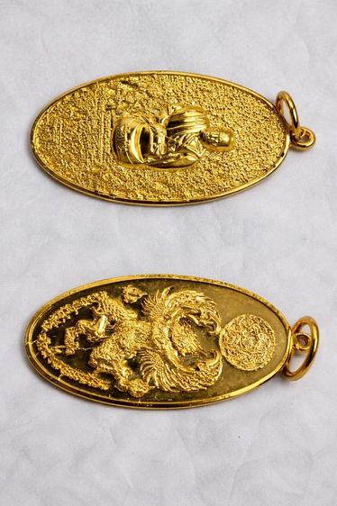 หลวงพ่อโปร่งรุ่นที่2 ใบขี้เหล็กสายเหนียวภาคใต้