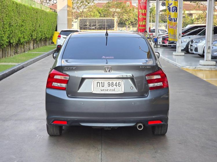 Honda City 2013 1.5 V Sedan เบนซิน ไม่ติดแก๊ส เกียร์อัตโนมัติ เทา รูปที่ 4