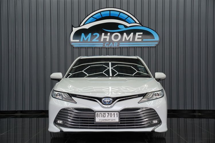 Toyota Camry 2019 2.5 Hybrid Premium Sedan ไฮบริด เกียร์อัตโนมัติ ขาว รูปที่ 2