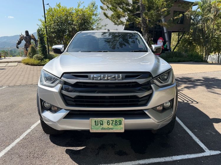 Isuzu D-MAX 2021 3.0 S 4WD Pickup ดีเซล ไม่ติดแก๊ส เกียร์ธรรมดา บรอนซ์เงิน รูปที่ 3