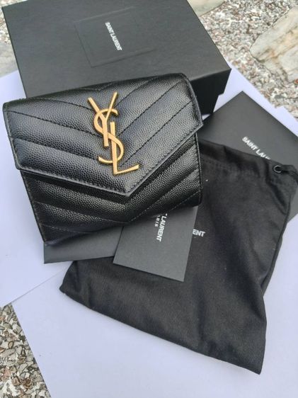 ขายกระเป๋าYSL Portefeuille Fammeใบเล็ก