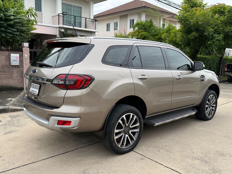 Ford Everest 2.0 Bi-turbo 4x4 ท๊อปซันรูฟ