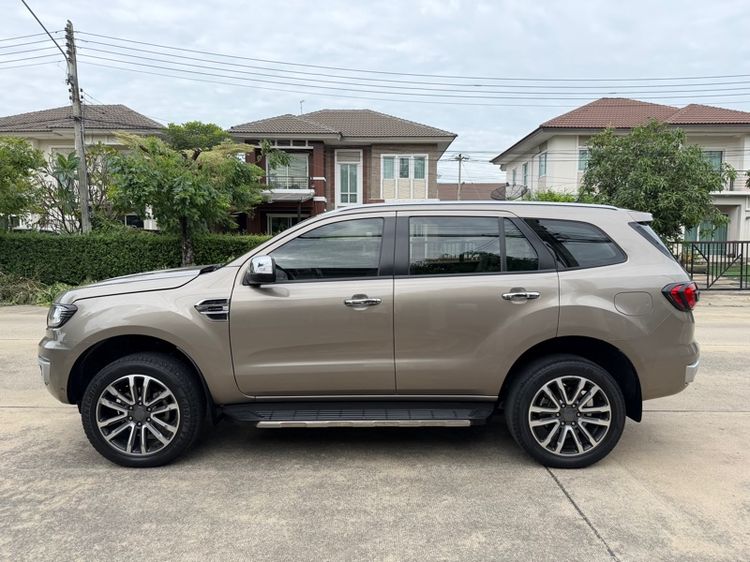 Ford Everest 2018 2.0 Titanium Plus 4WD Utility-car ดีเซล ไม่ติดแก๊ส เกียร์อัตโนมัติ บรอนซ์ทอง รูปที่ 4