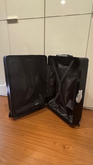 กระเป๋าเดินทางล้อลาก 26 นิ้ว สีดำ มือหนึ่ง รูปที่ 5