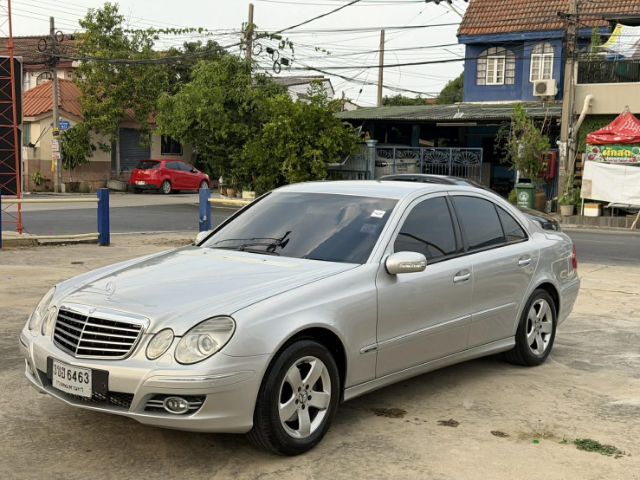 Mercedes-Benz E-Class 2004 E240 Sedan เบนซิน ไม่ติดแก๊ส เกียร์อัตโนมัติ บรอนซ์ทอง รูปที่ 3